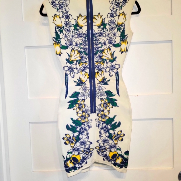 BCBG Ellena Tiger Lily Dress bodycon dress size XS - Picture 3 of 10